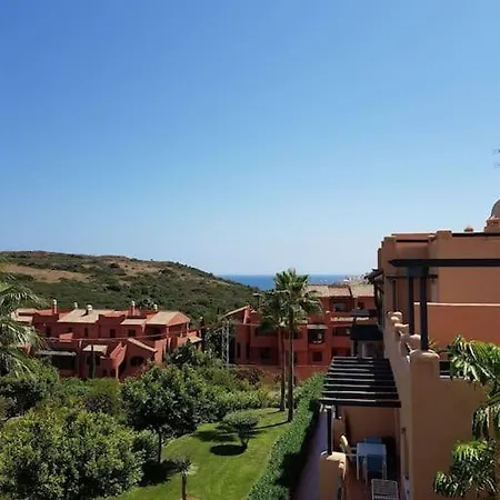 Penthouse Paradiso: 2br Oasis In Del Sol * Casares