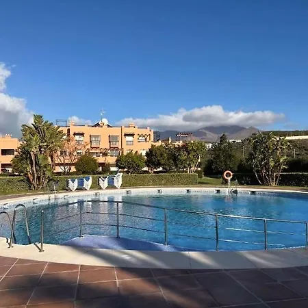 Penthouse Paradiso: 2br Oasis In Del Sol